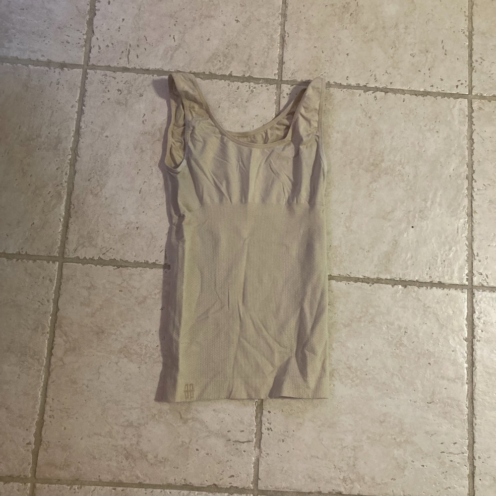 Cass and Co. Cass Invisabellas Nude Shapewear Shaping Tank Top Size M/L